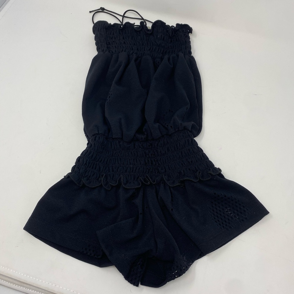 Les Tout Petits**Black Romper**Size 5 $89